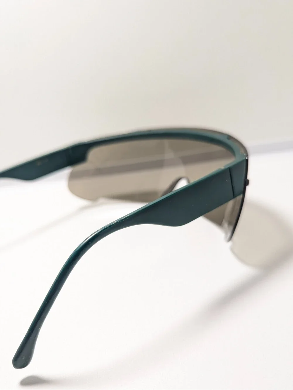 Bollé PAT 347.017 Outdoor Gray UV Green Classic Shield Unisex Sports Sunglasses